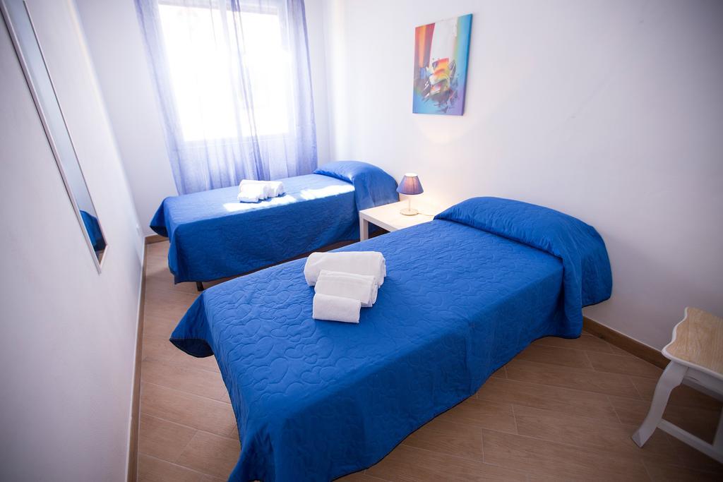 Appartamento Nettuno 卡斯泰拉马莱 外观 照片